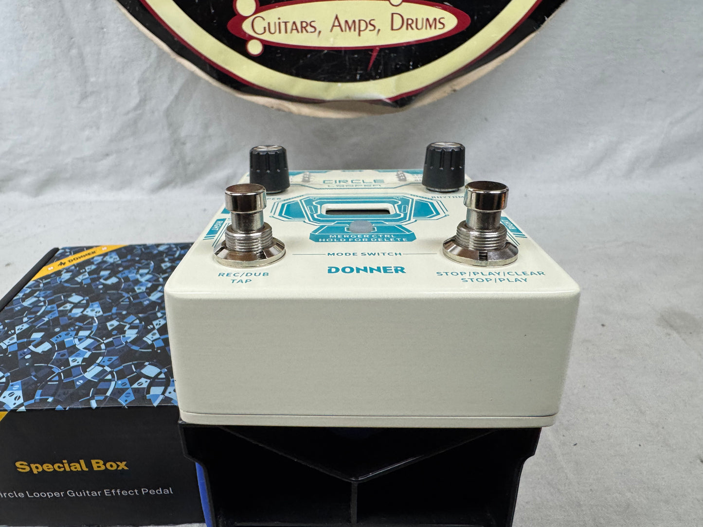 Donner Circle Looper Pedal with Box