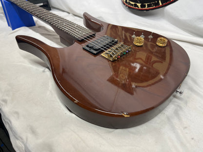 Hondo HP-1081 Longhorn Electric Guitarlin
