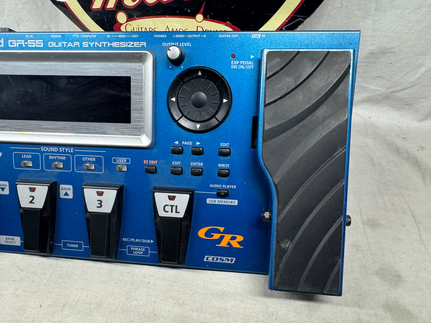 Roland GR-55 gr55 Guitar Synthesizer Pedal with Power Supply 2011