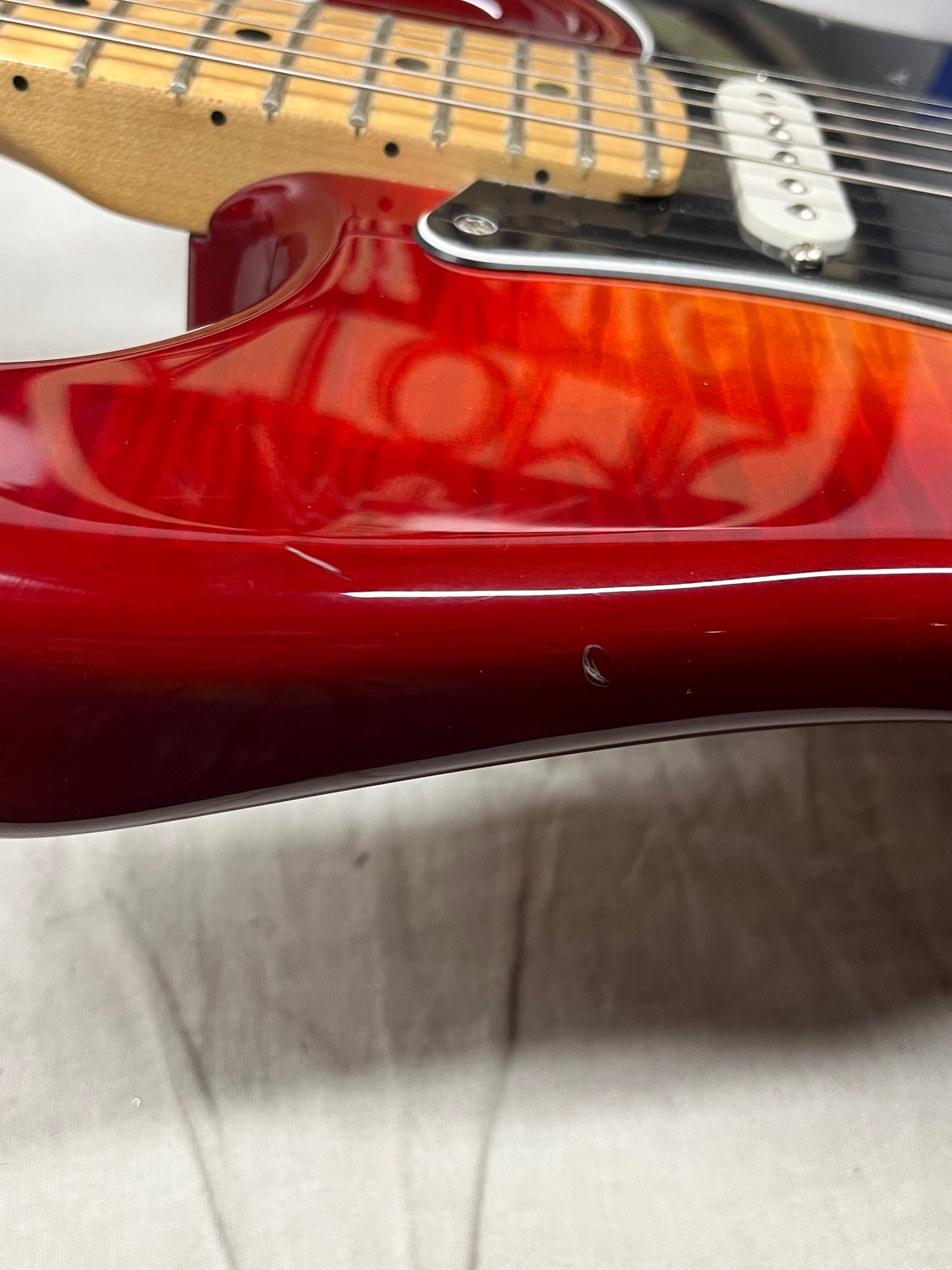 Fender Player Stratocaster HSS Plus Top Electric Guitar
