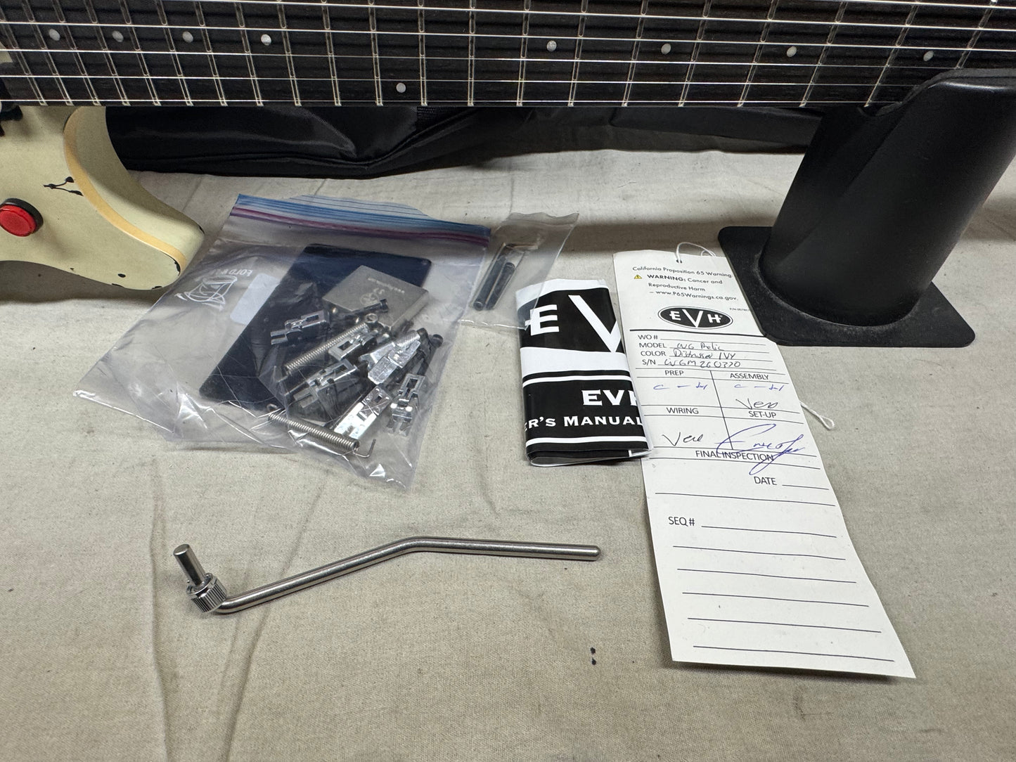 EVH Limited Edition Striped Series Wolfgang Special Guitar with Gig Bag 2026 - Distressed Ivory