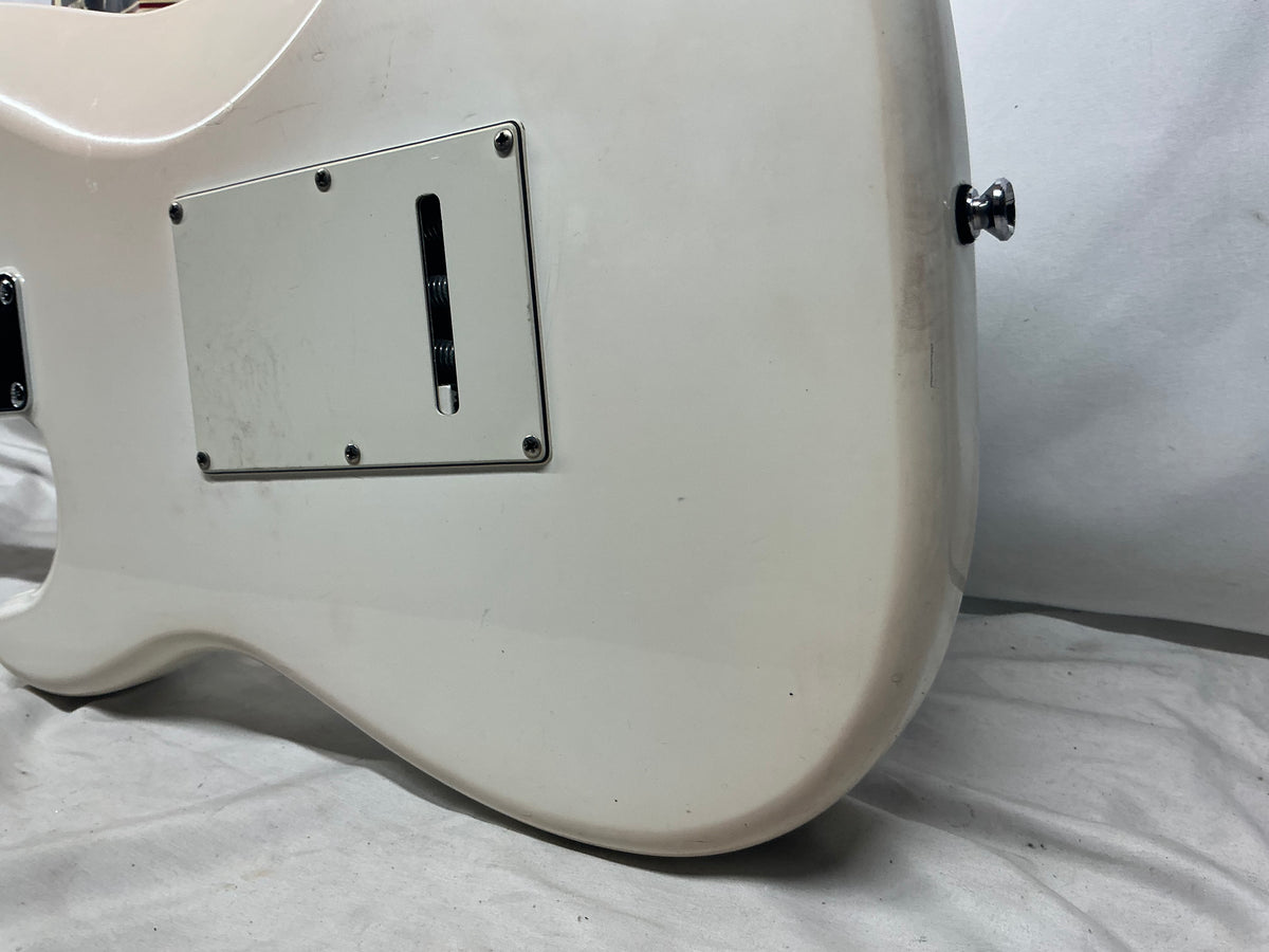 Squier Stratocaster - White