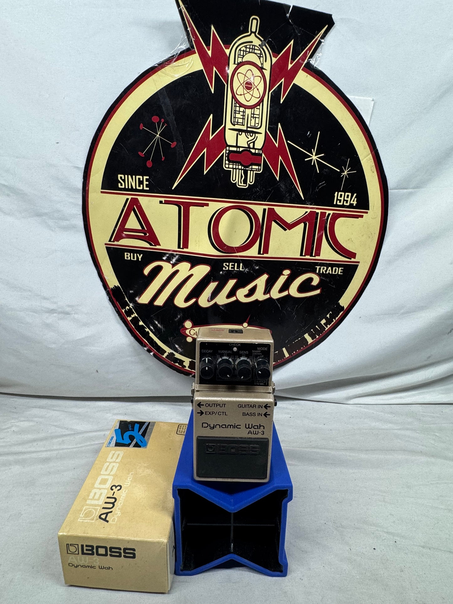 Boss AW-3 aw3 Dynamic Wah Auto Wah Filter Pedal with Box