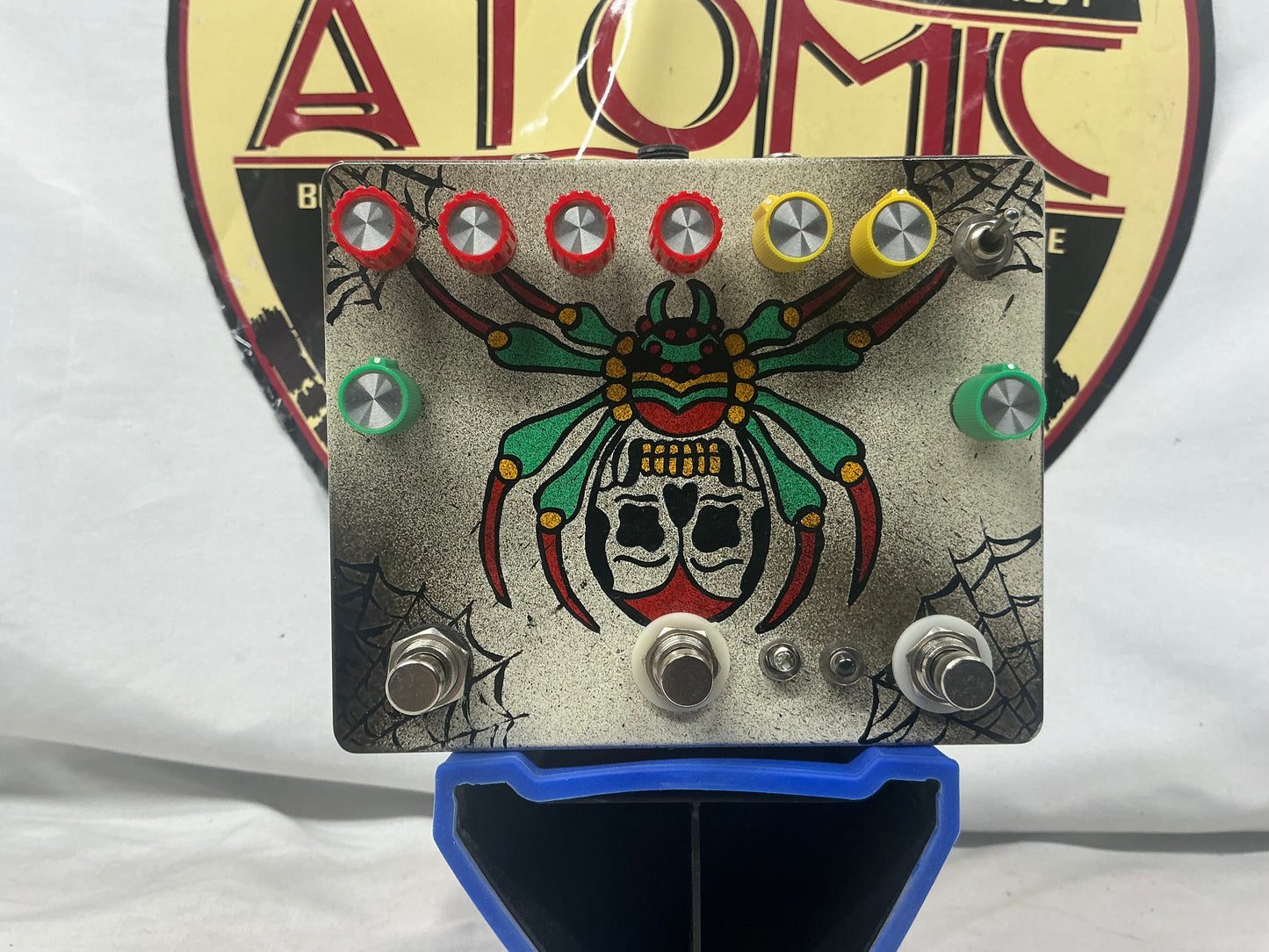 Fuzzrocious Rat King ratking Distortion Pedal - Artwork by Drew Rausch