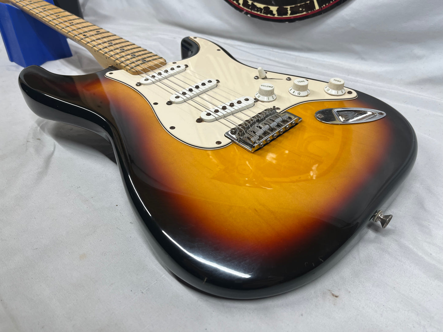 Fender Standard Stratocaster MIM - Made in Mexico Electric Guitar