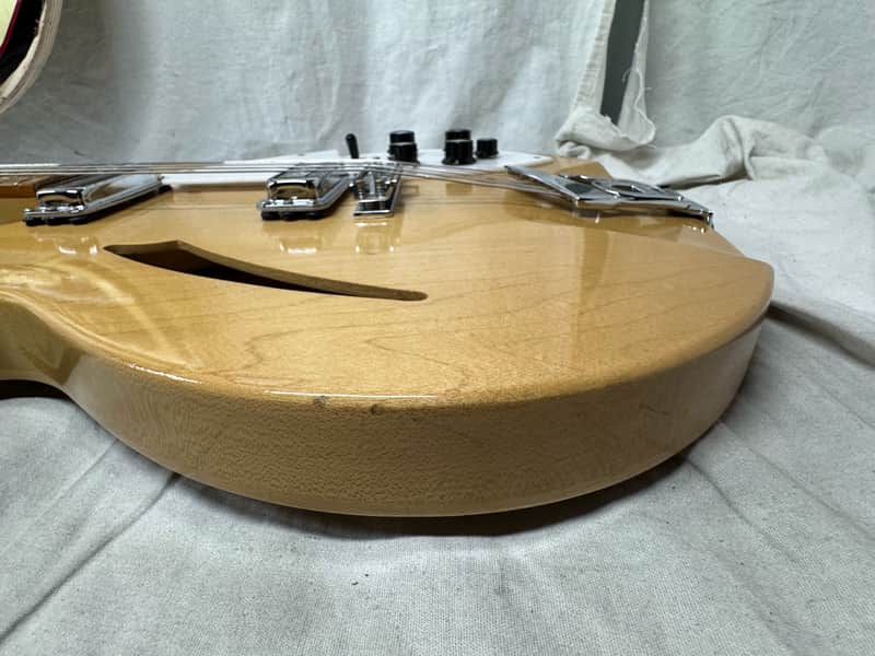 Rickenbacker 330/12 12-string Guitar with Case - Image 19
