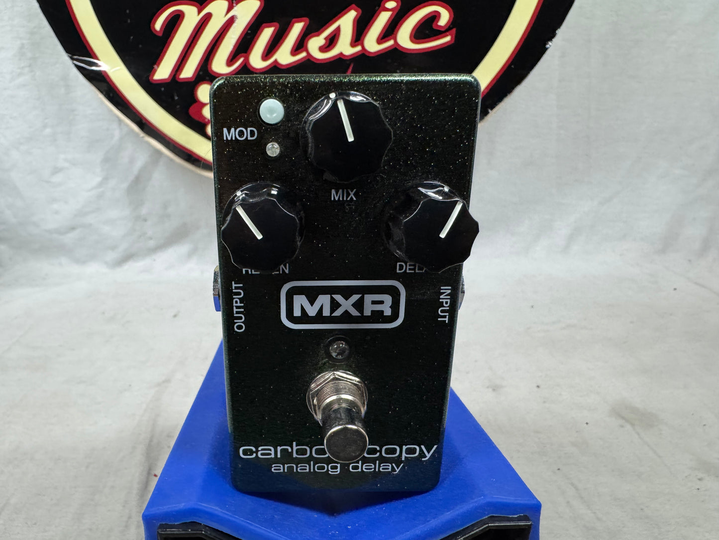 MXR M169 Carbon Copy Analog Delay Pedal