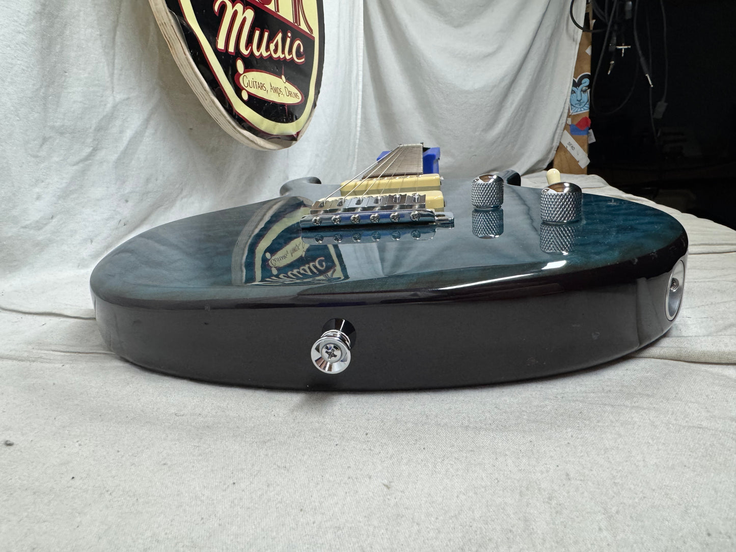 Michael Rowan Custom Guitars Journeyman Twin P90s Guitar - Trans Turquoise