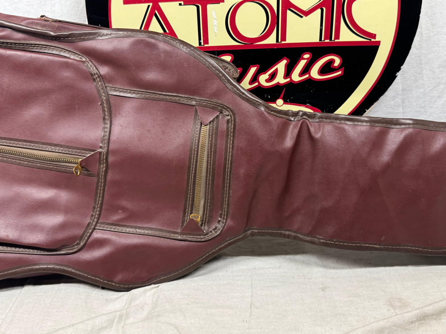 Victoria Vintage Plasti-Leather (Leather/Vinyl) Gig Bag 1950s - Brown