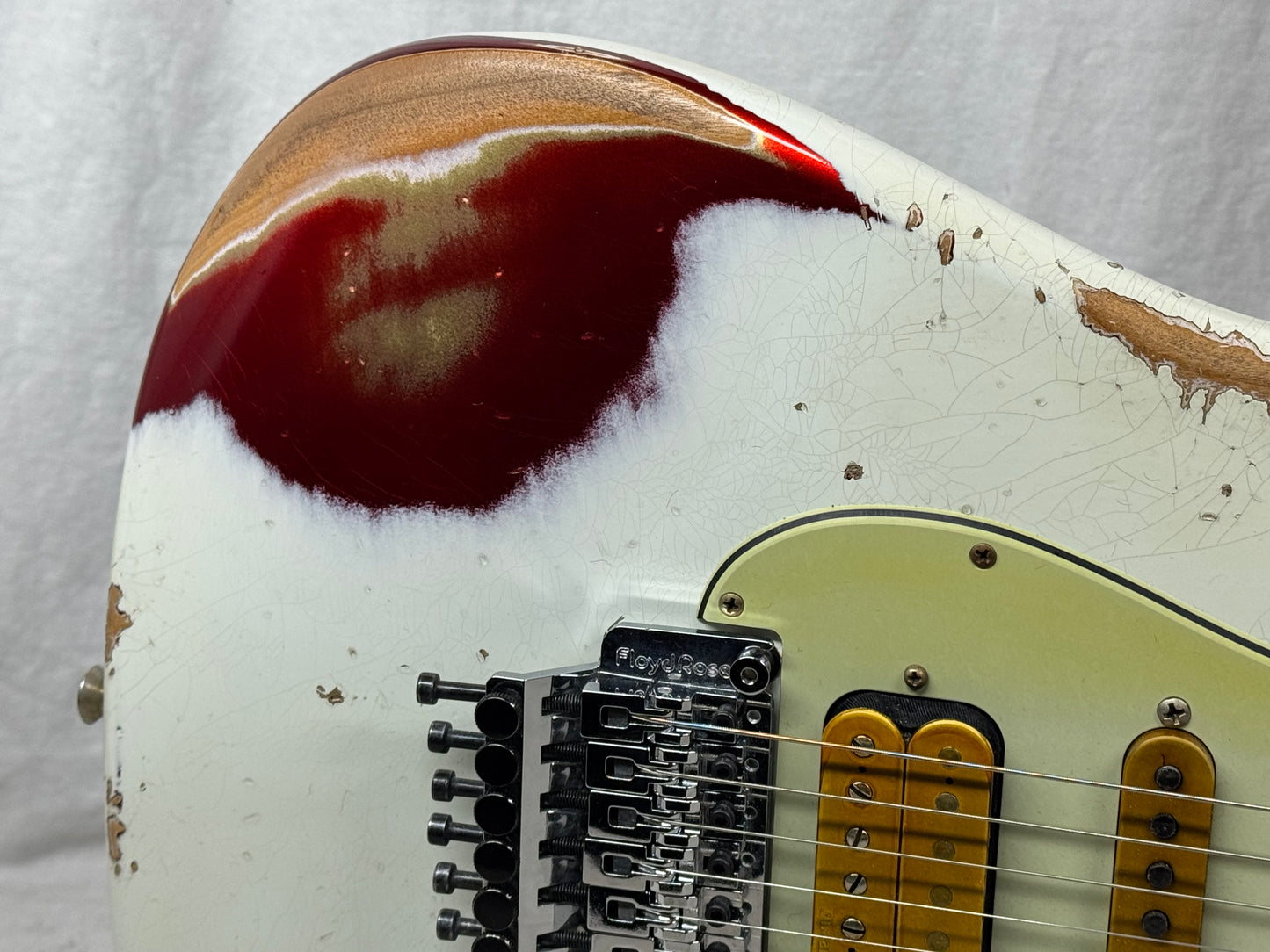 Fender USA Custom Shop Limited Edition White Lightning Stratocaster FR HSS 22 Guitar with COA + Case 2023 - Olympic White top / Candy Apple Red bottom / Rosewood fingerboard