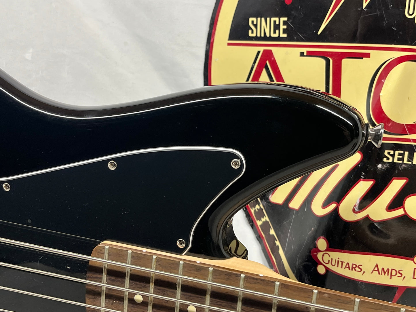 Squier Jaguar 4-String Electric Bass