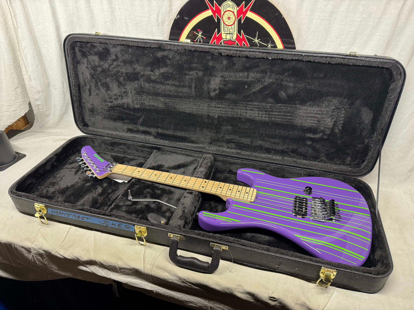Mean Street Guitars meanstreet Unchained Tour Guitar with Case - Joker
