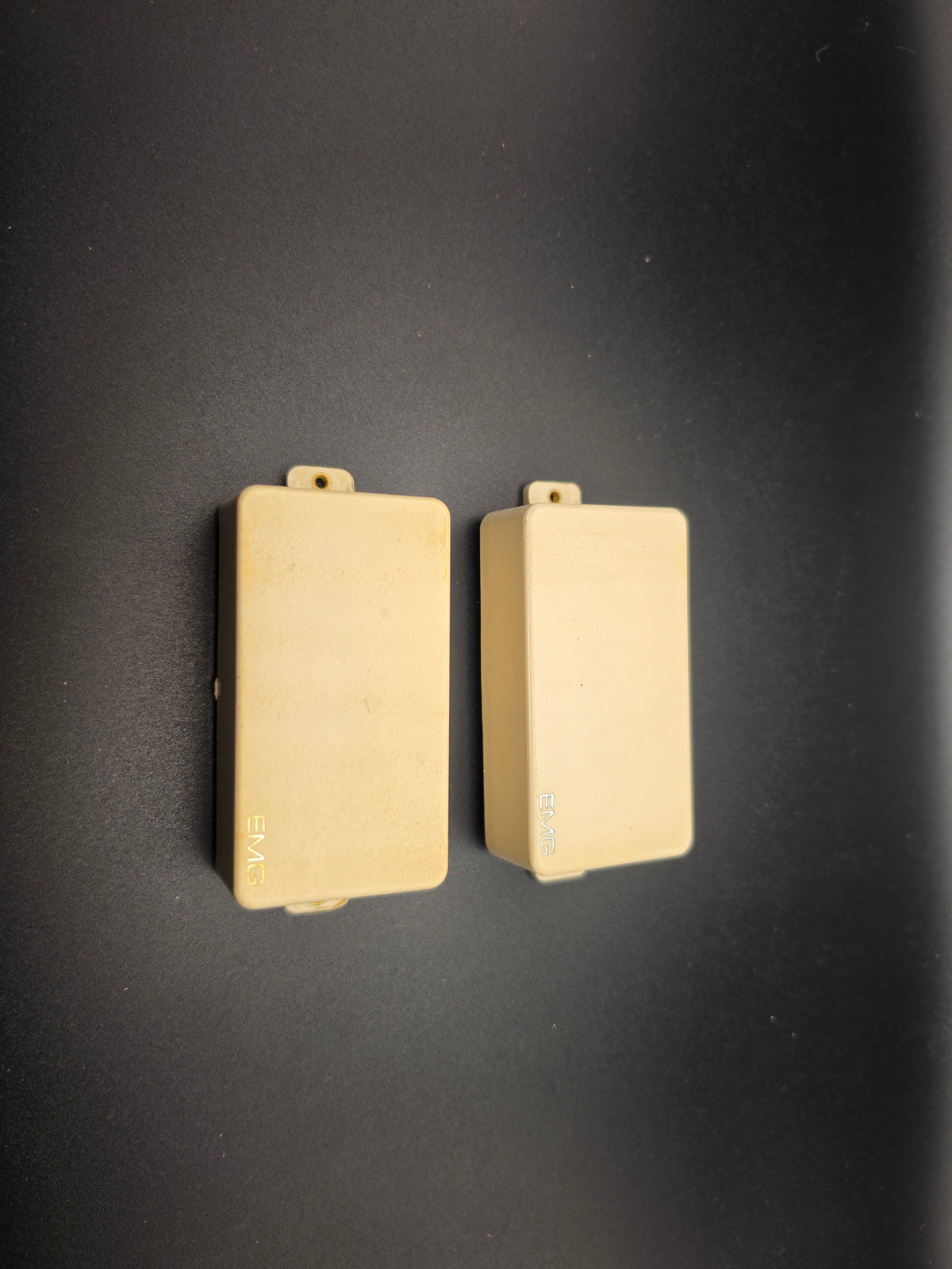 EMG 81/85 Active Guitar Pickups Set (Ivory)