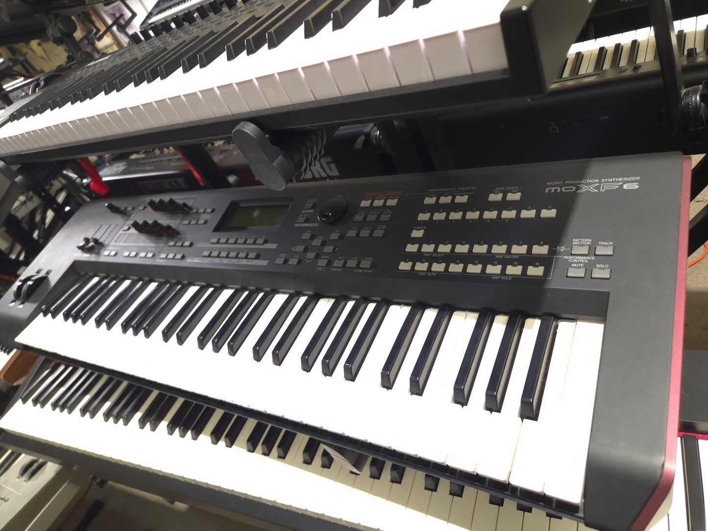 Yamaha MOXF 6 Production Synthesizer 2000s - Local Pickup Only