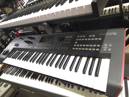 Yamaha MOXF 6 Production Synthesizer 2000s - Local Pickup Only