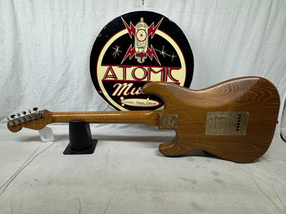 Paoletti PWS04LT Singlecut Guitar with COA + Case