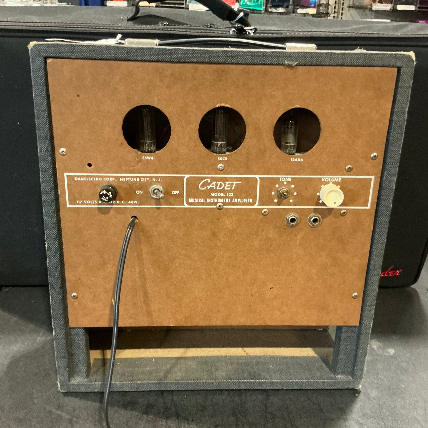 Danelectro Model 123 Cadet Guitar Combo Amplifier - Local Pickup Only