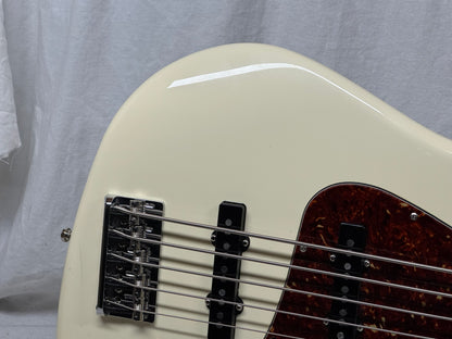 Fender American Professional Jazz Bass V 5-string J-Bass 2017