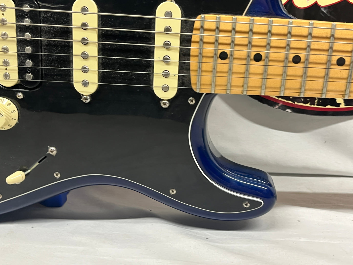 Fender Limited Edition Player Stratocaster HSS Plus Top Electric Guitar MIM - Made in Mexico - Blue Burst