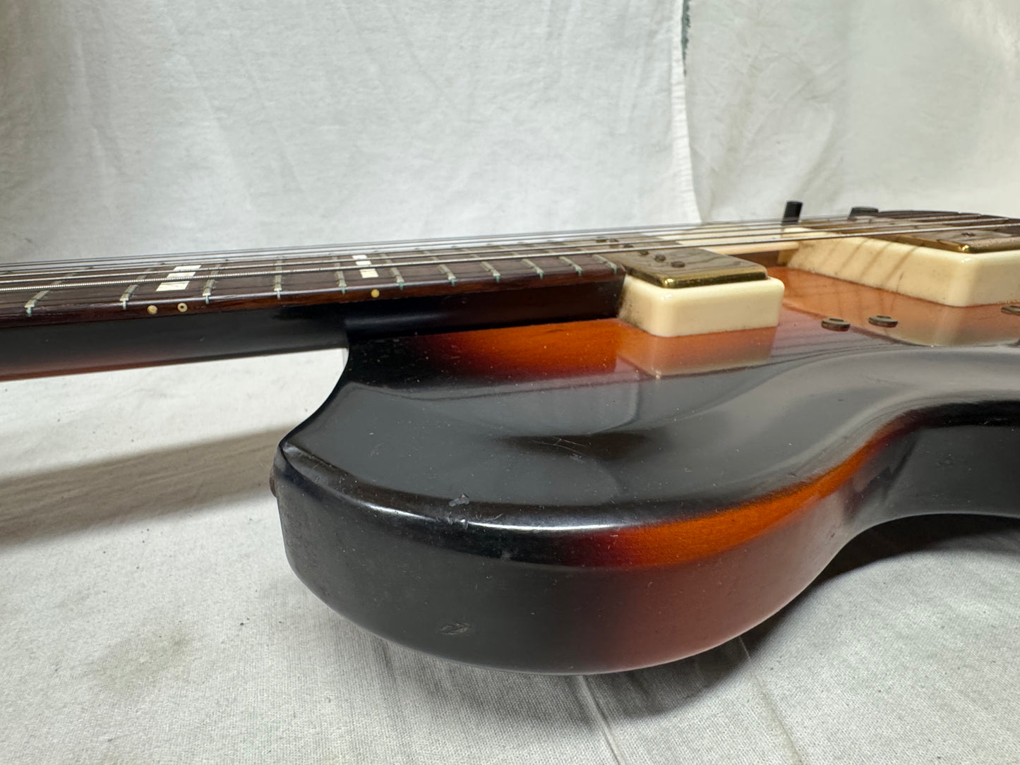 Supro Rhythm Master Guitar with Case - Sunburst