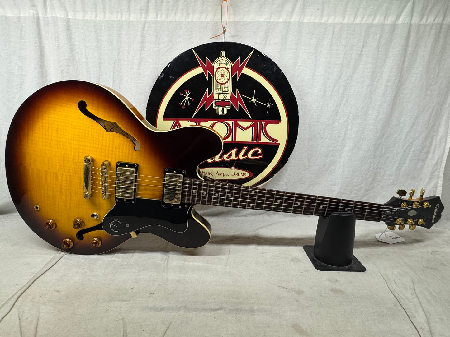 Epiphone Factory 2nd Limited Edition Dot Deluxe Semi-Hollowbody Guitar with Case