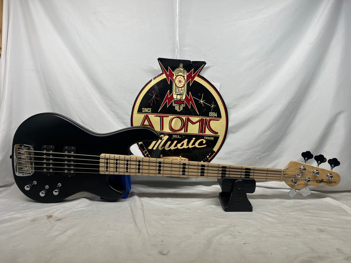 G&L Tribute Series L-2500 5-String Electric Bass