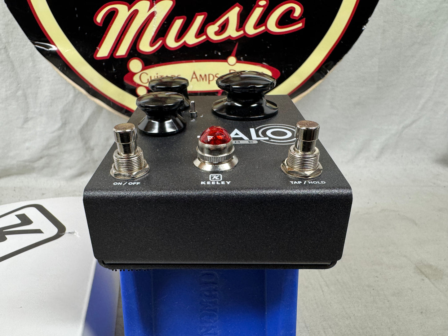 Keeley Electronics Halo Core v2 Delay Pedal with Box