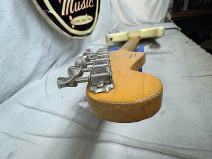 Fender Road Worn '60s Stratocaster Guitar - Image 25