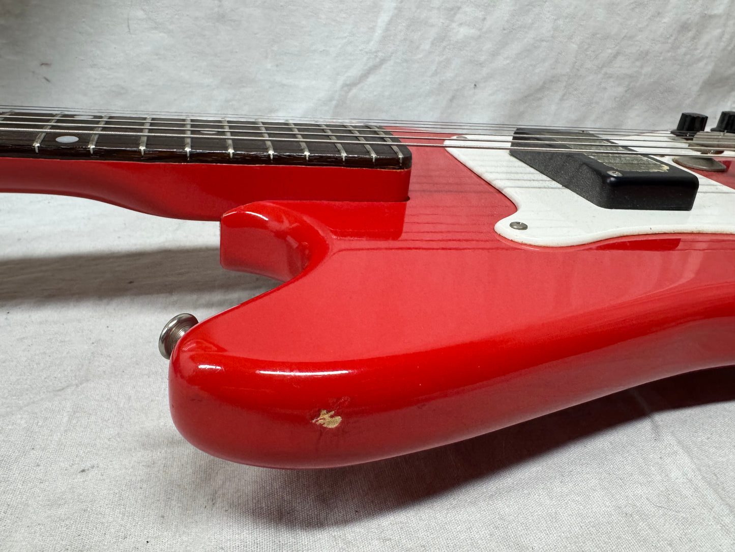 Supro Colt 22" Short Scale Guitar Vintage - Red (appears to be re-finished)
