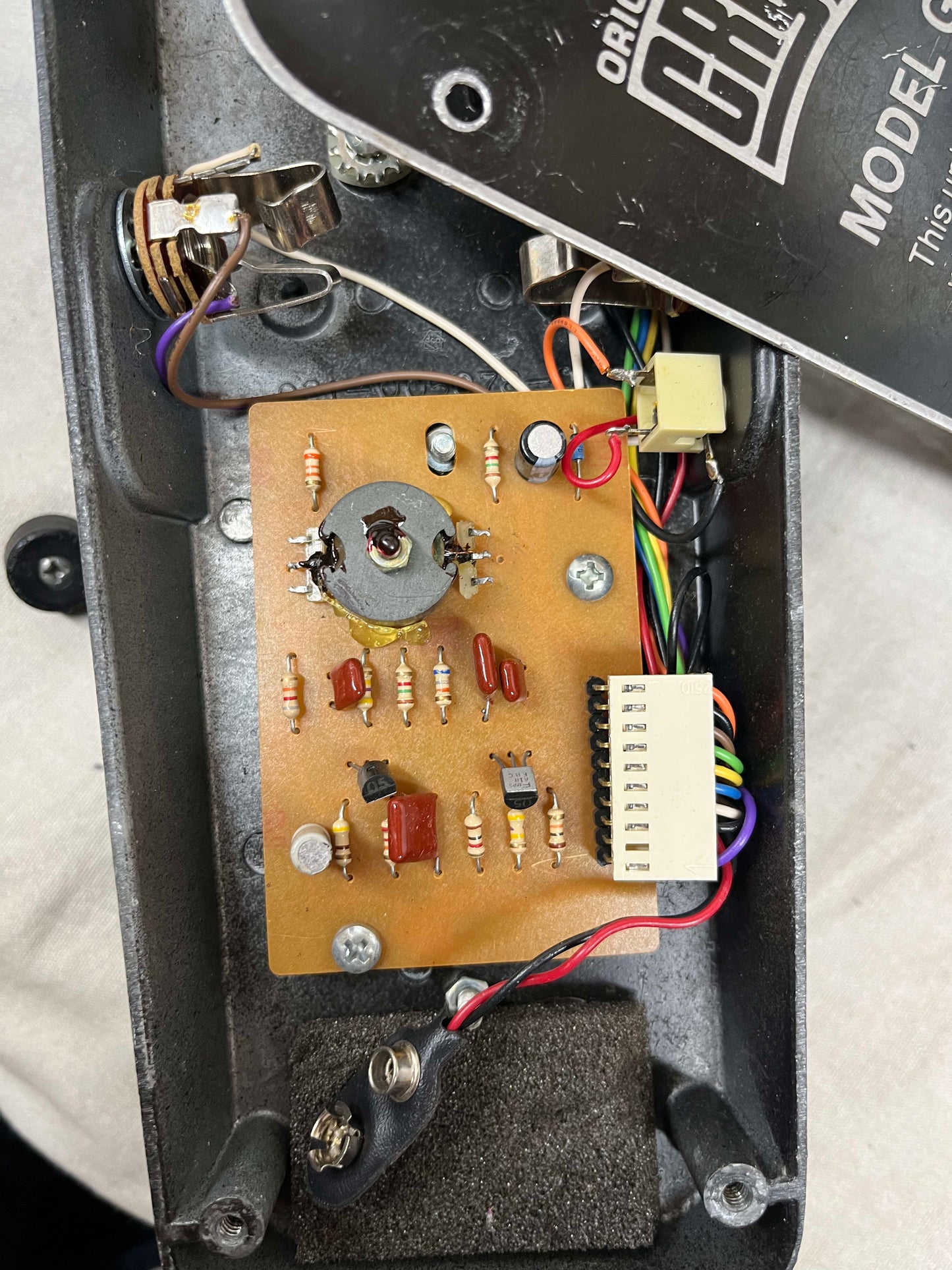 Dunlop GCB95 GCB-95 Cry Baby crybaby Wah Pedal - Rev C Circuit - missing 2 rubber feet