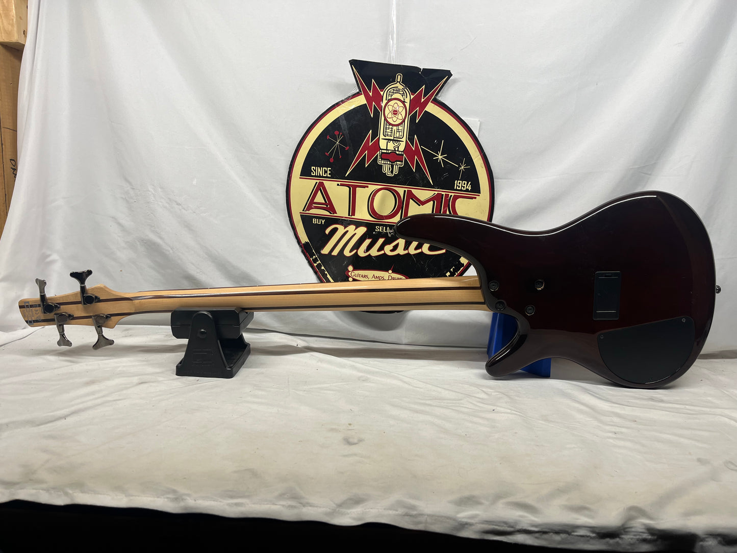Ibanez Soundgear SR370 4-String Electric Bass