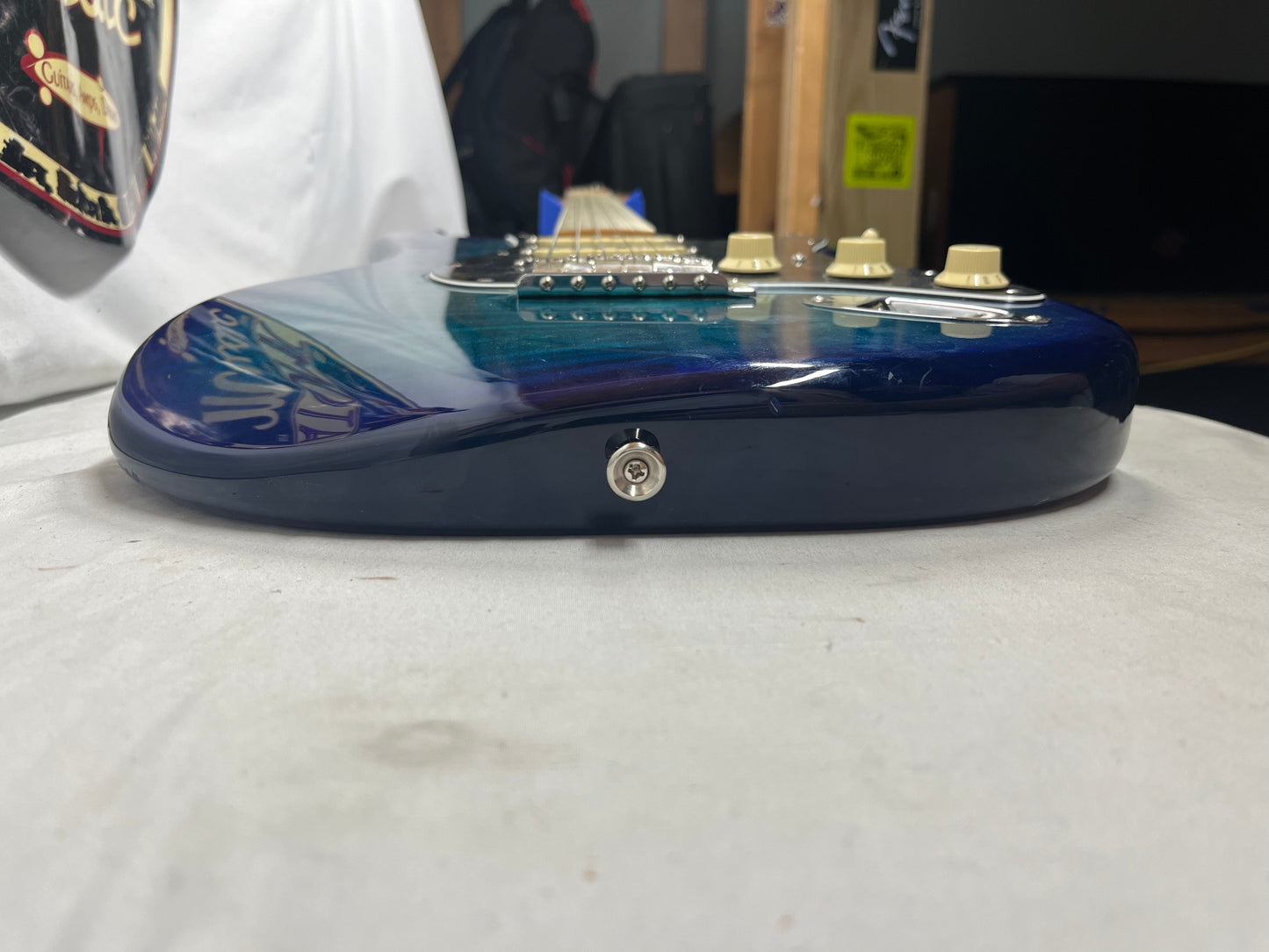 Fender Limited Edition Player Stratocaster HSS Plus Top Electric Guitar MIM - Made in Mexico - Blue Burst