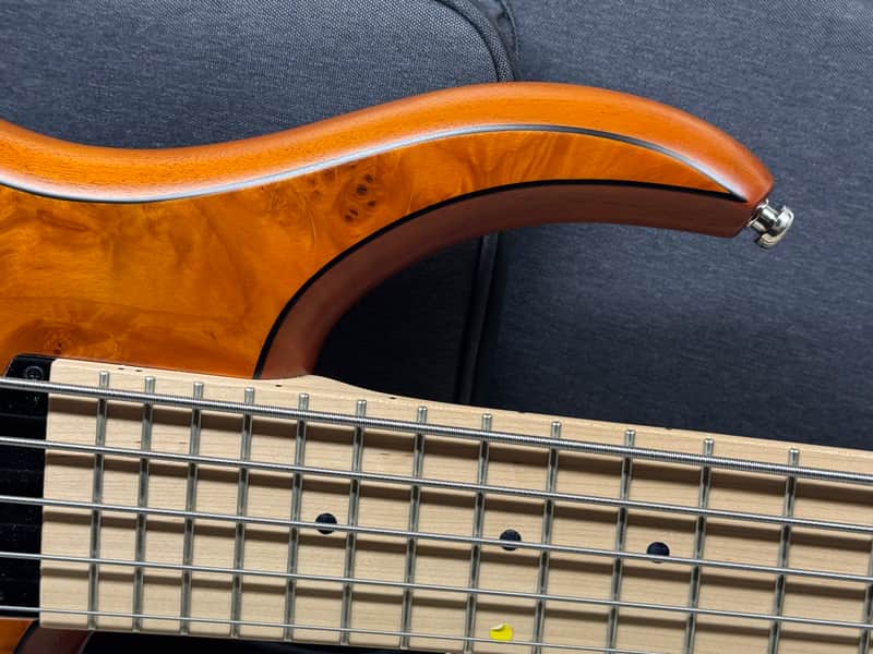 MTD Michael Tobias Design Kingston Z5 z 5 V 5-string Bass - Image 2