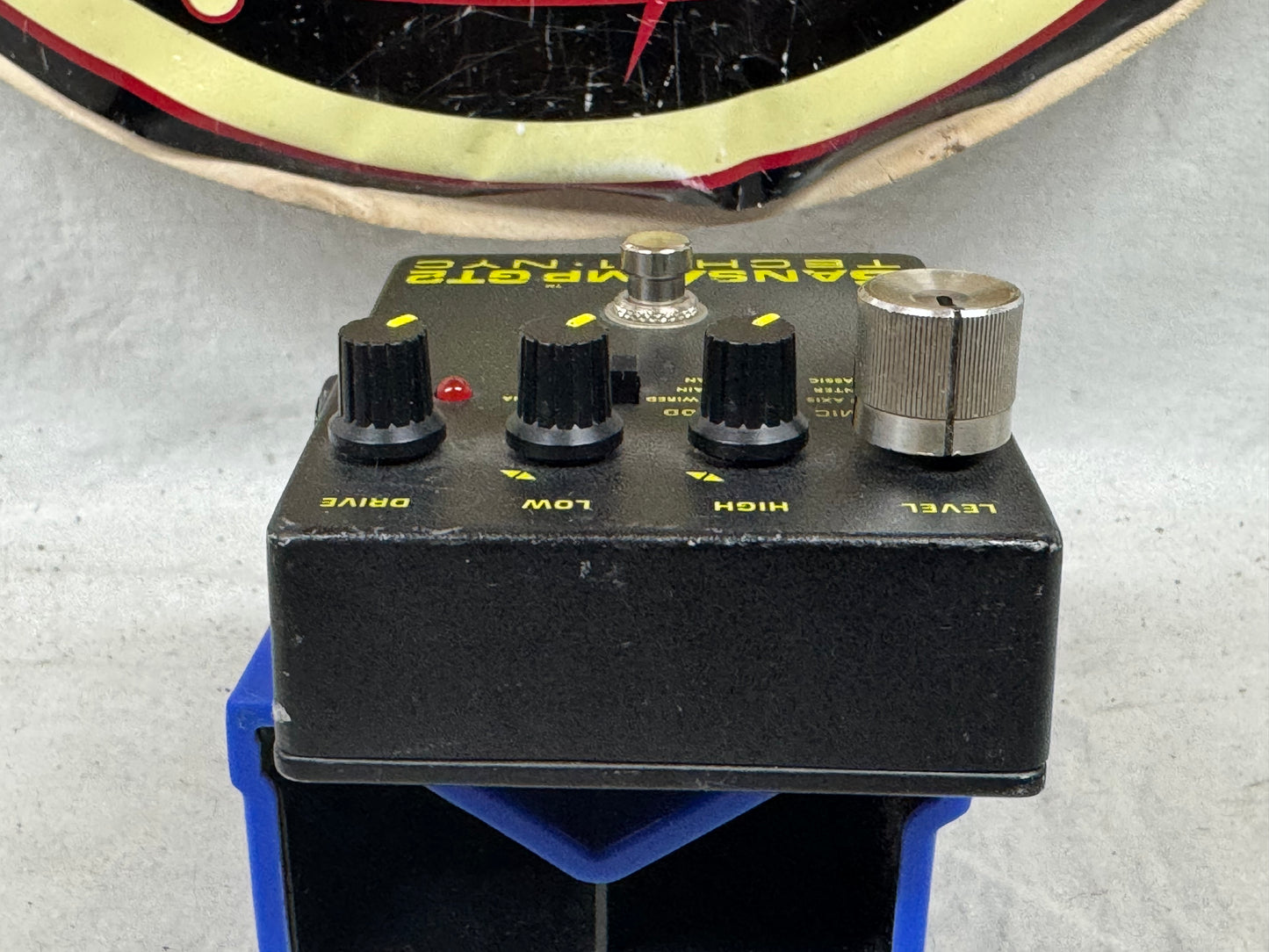 Tech 21 SansAmp GT2 gt 2 v2 Guitar Tube Amp / Cab Emulator / Preamp / Overdrive / Boost Pedal - 1 replaced knob