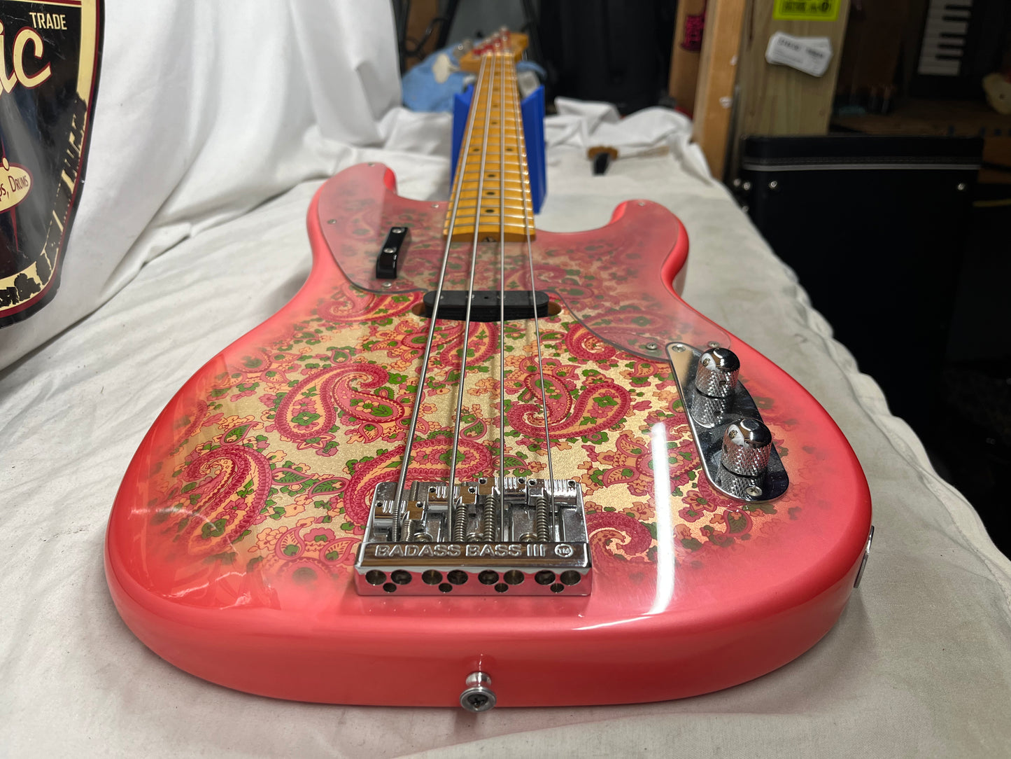 Fender '54 Reissue 4-String Electric Precision Bass MIJ - Made in Japan 2003 with Hard Case - Paisley