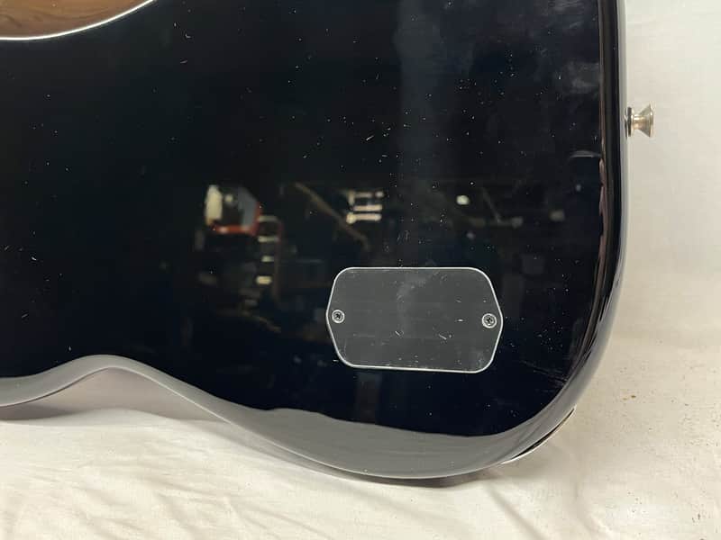 Fender Deluxe Active Electric Precision Bass Special - Image 15