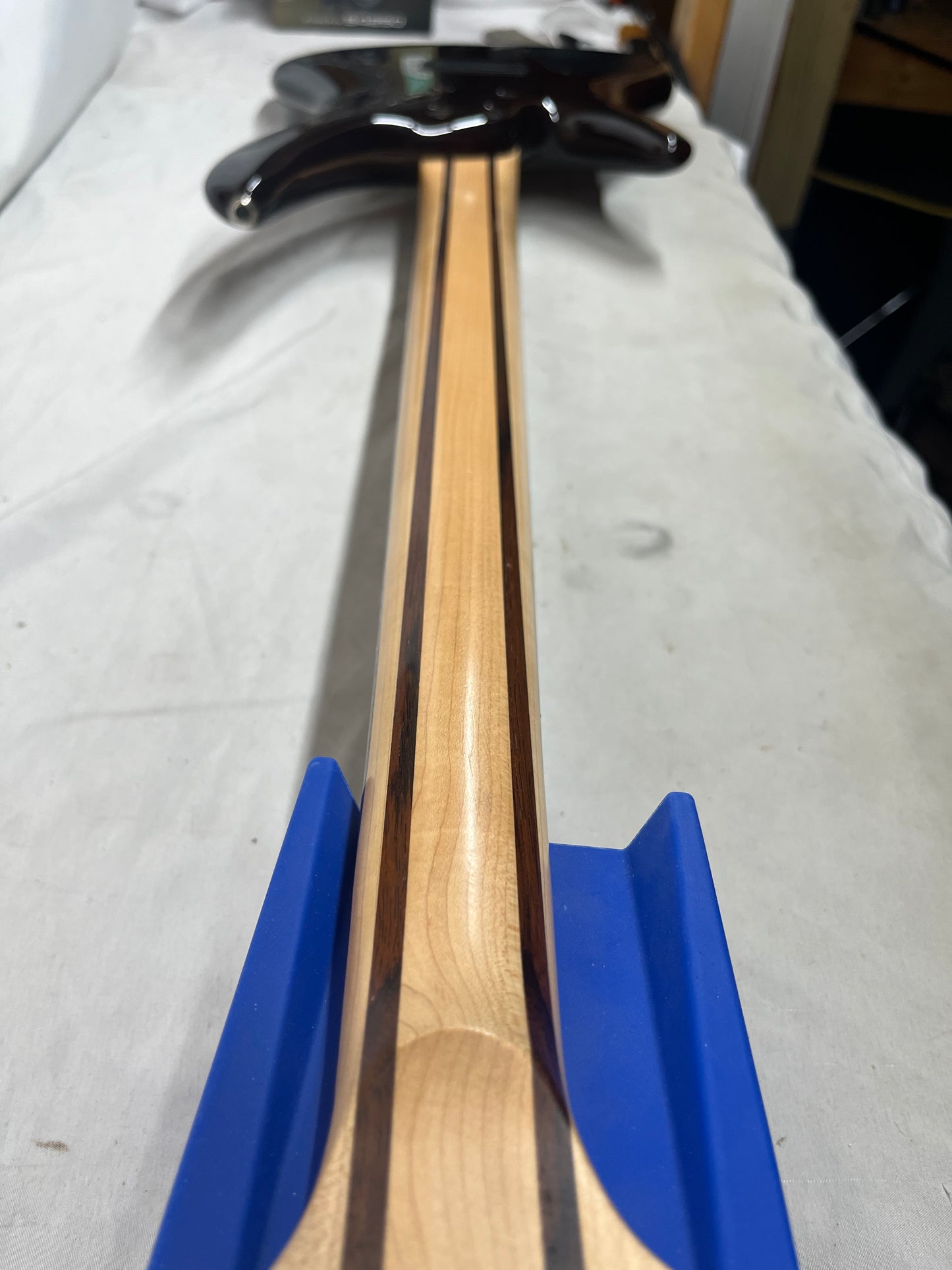 Ibanez Soundgear SR370 4-String Electric Bass