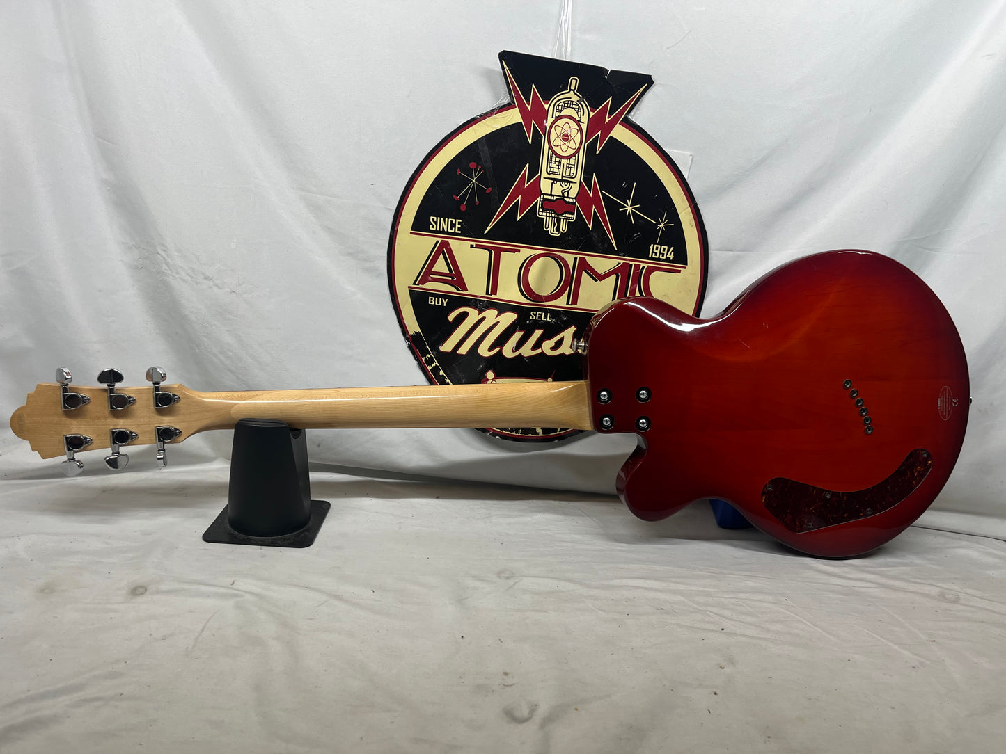 Yamaha AES800 Singlecut Electric Guitar