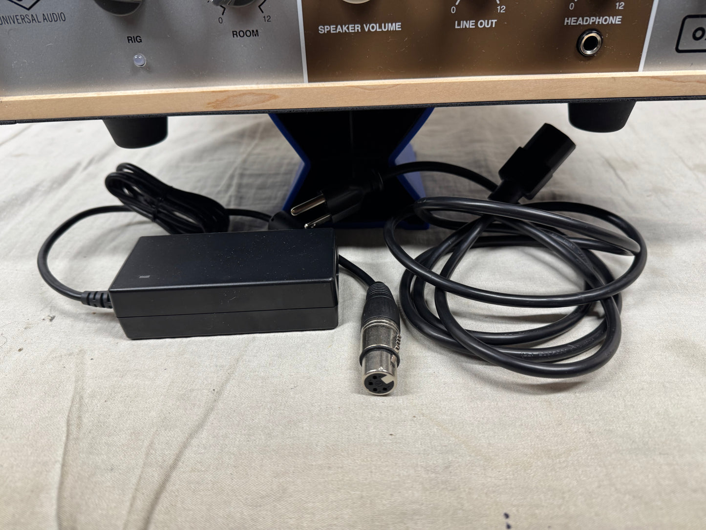 Universal Audio Ox Amp Top Box Attenuator Interface with Power Supply