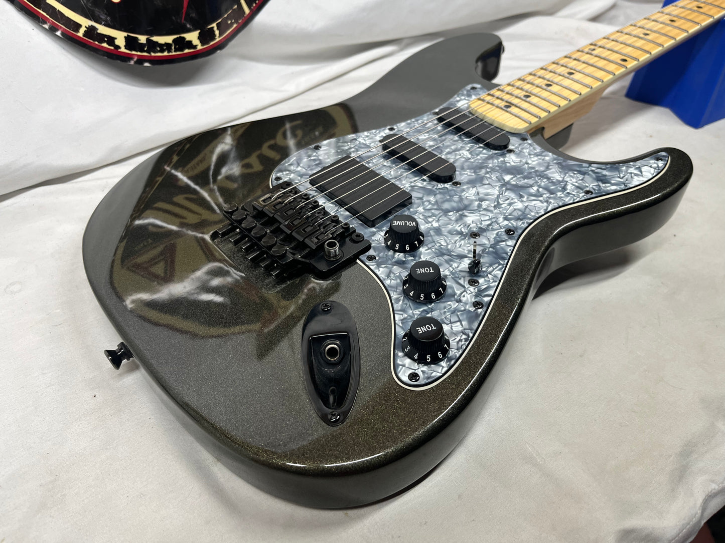 Kramer Focus VT-211 MBK HSS Doublecut Electric Guitar