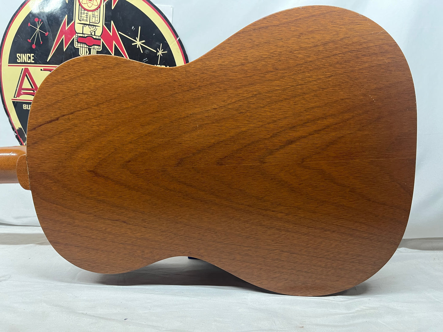 Gibson C-0 Classic Acoustic Guitar with Case