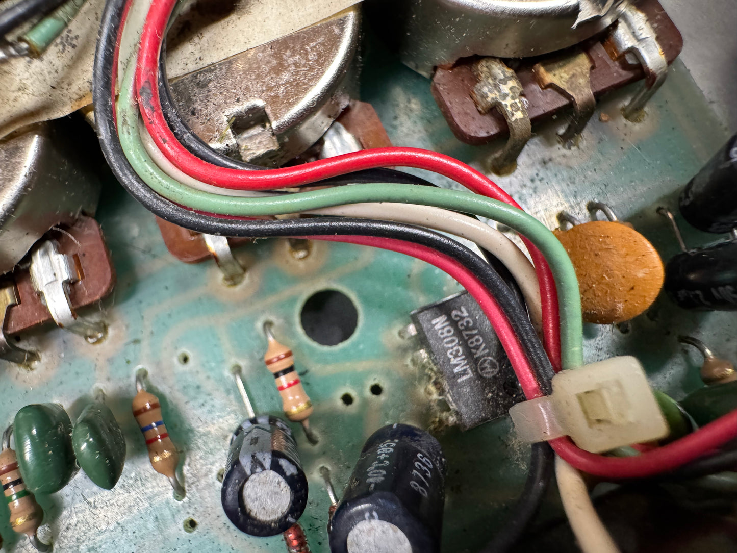 ProCo Rat v3-C version 3-C "No Brackets" Distortion Pedal with LM308 pot codes date to 1987 - *missing rubber feet