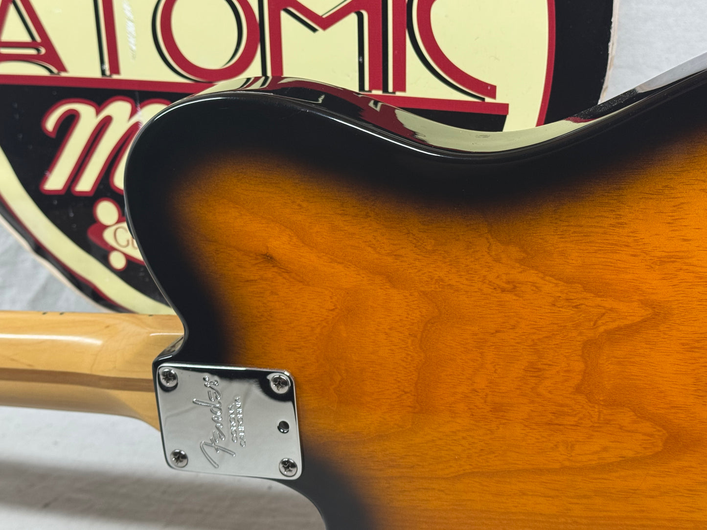 Fender American Telecaster Guitar 2000 - 2-Color Sunburst / Maple neck