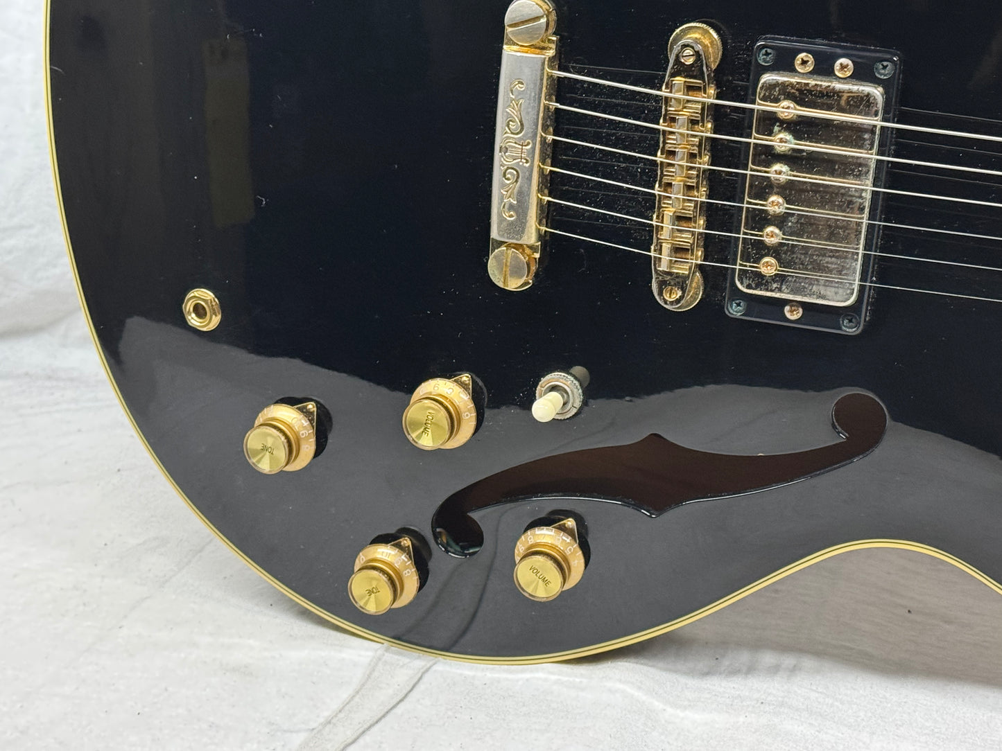 Yamaha Super Axe SA-2100 SA2100 Semi-Hollowbody Guitar with Epiphone Case - MIJ Made In Japan - Black