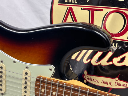 Fender Road Worn '60s Stratocaster Strat Electric Guitar - 3-Color Sunburst