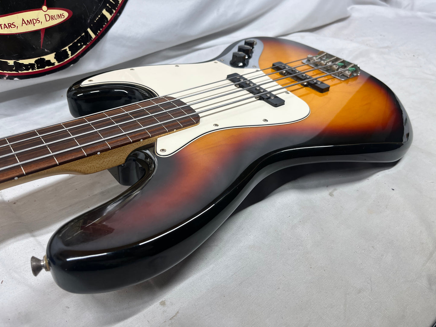Fender Standard Fretless 4-String Electric Jazz Bass - Brown Sunburst