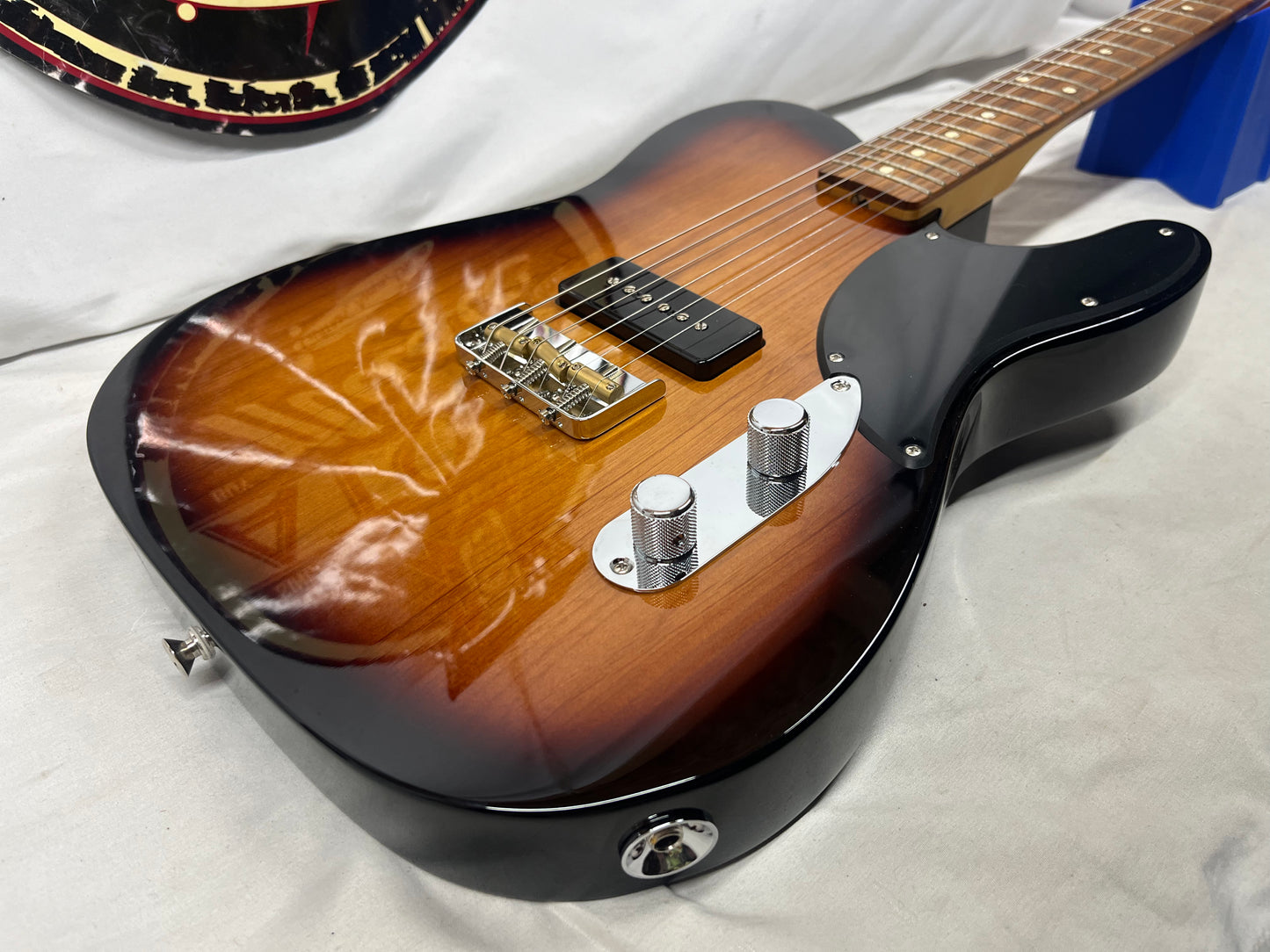 Fender Noventa Telecaster Tele Electric Guitar MIM - Made in Mexico - 2-Color Sunburst