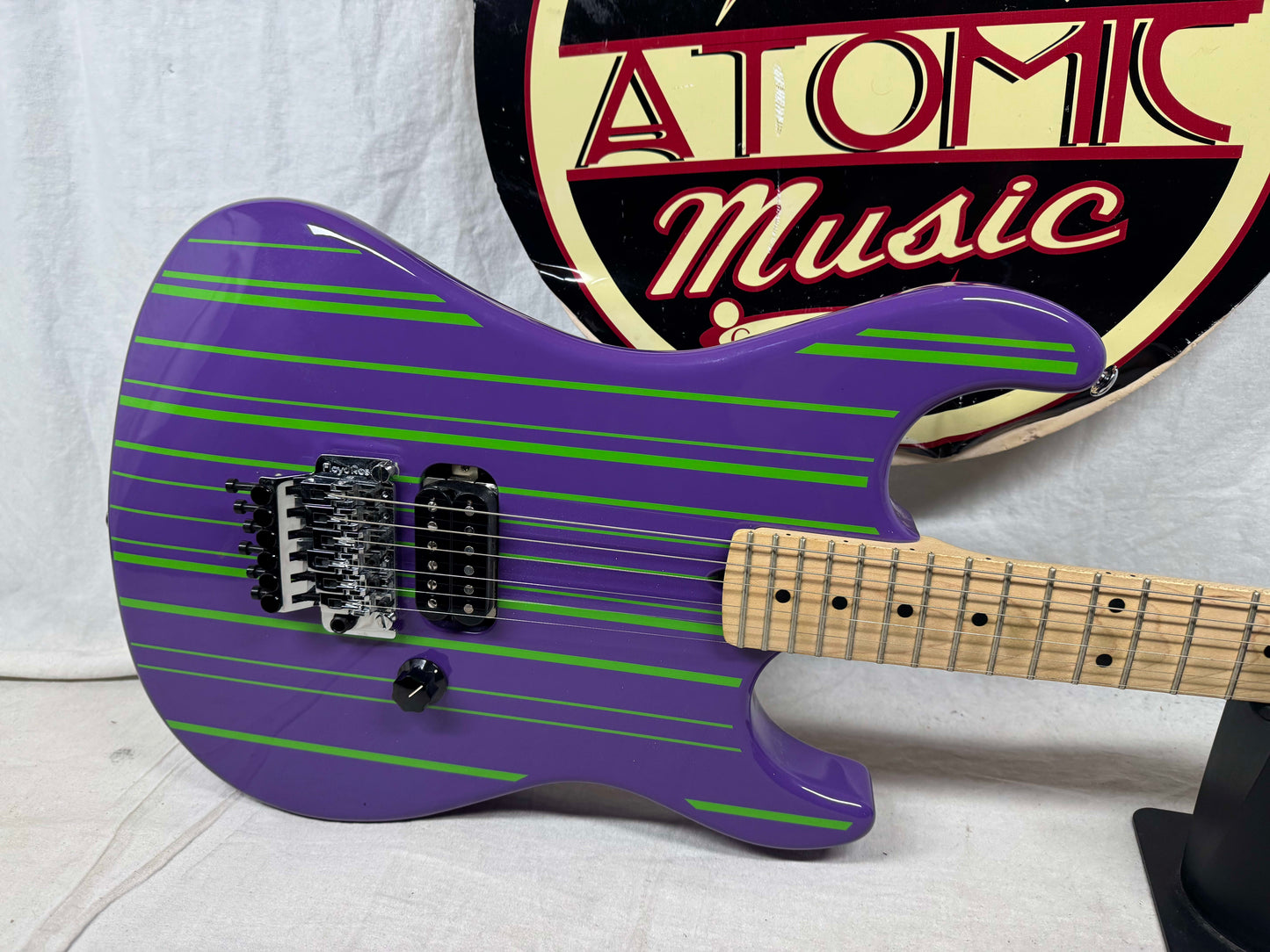 Mean Street Guitars meanstreet Unchained Tour Guitar with Case - Joker