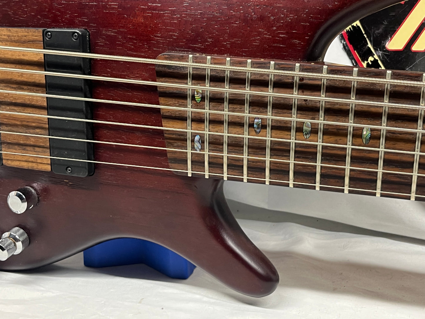 Ibanez Soundgear SR506 6-String Electric Bass