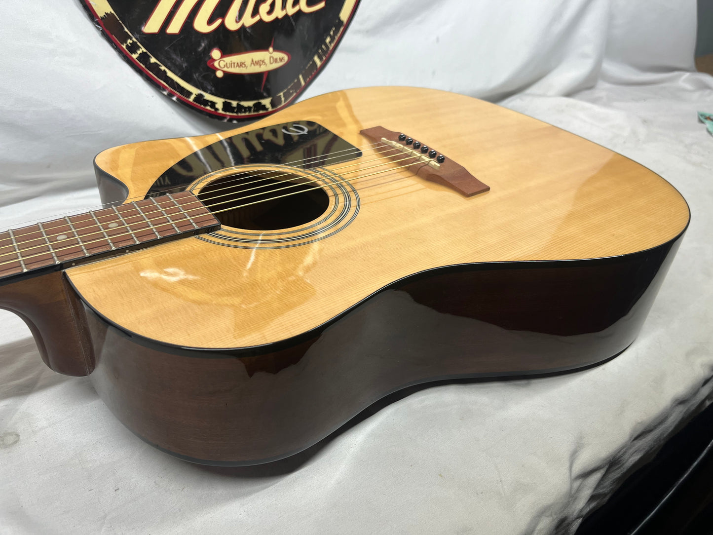 Epiphone J-15 EC Singlecut Acoustic Electric Guitar